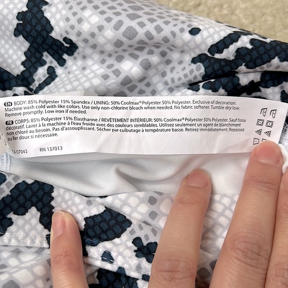 Balance Collection Small. Lack Snake Pattern Tights - Picture 8 of 8